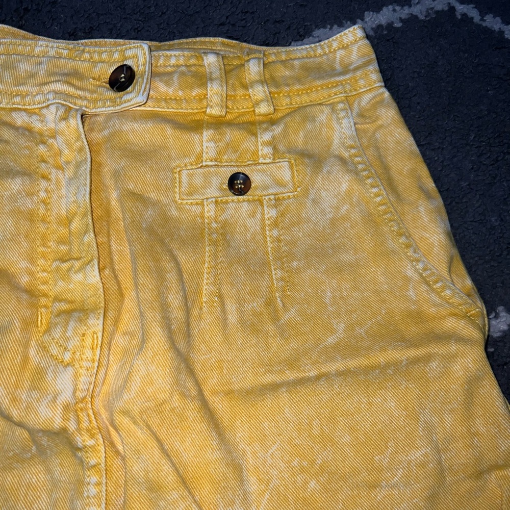 BDG Urban Outfitters Yellow Acid Wash Denim Mini Skirt Size Medium - Picture 3 of 6